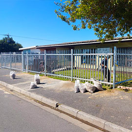 Renovation Experts -  Palisade Fencing